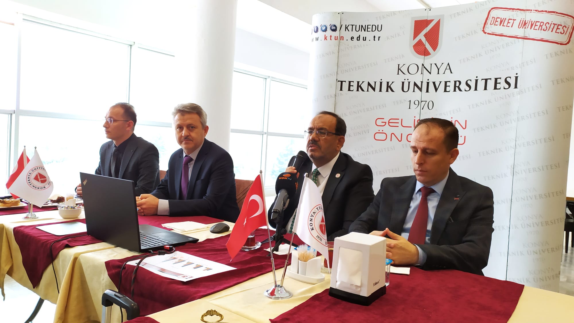Bakanı Özer: Omicron varyantının okullarımıza yansıması son derece düşük