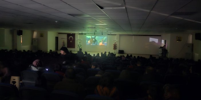 Kadınhanı’lı çocukların sinema keyfi