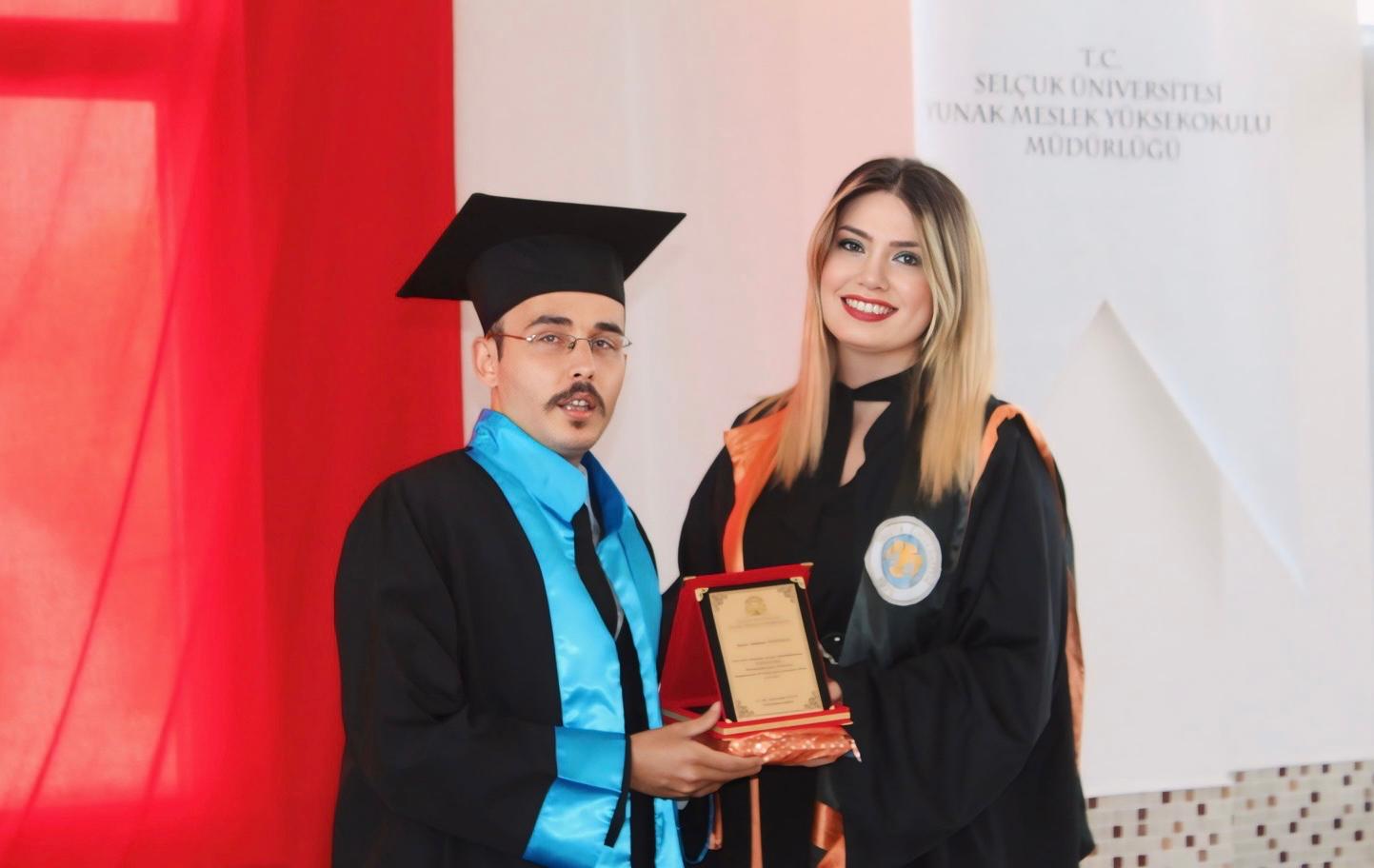 Dr.Ayşe Özge Artekin doçentlik ünvanını aldı