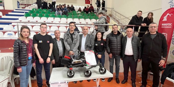 Konyalı gençler Fibonacci Uluslararası Robot Yarışması'nda Ege Bölge şampiyonu oldu