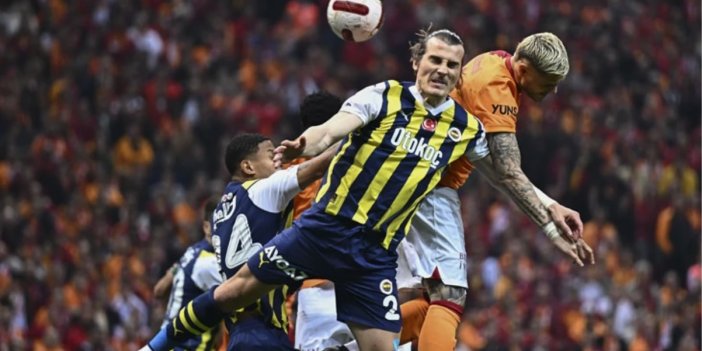 Kar yağışı trafikte aksamalara sebep oluyor