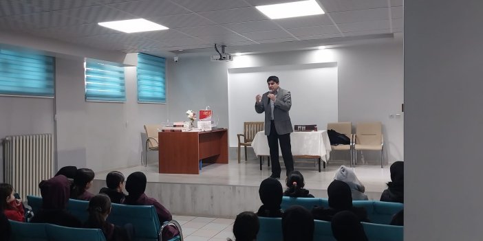 “O’nun Ayaklarının İzinde’ konferansı düzenlendi