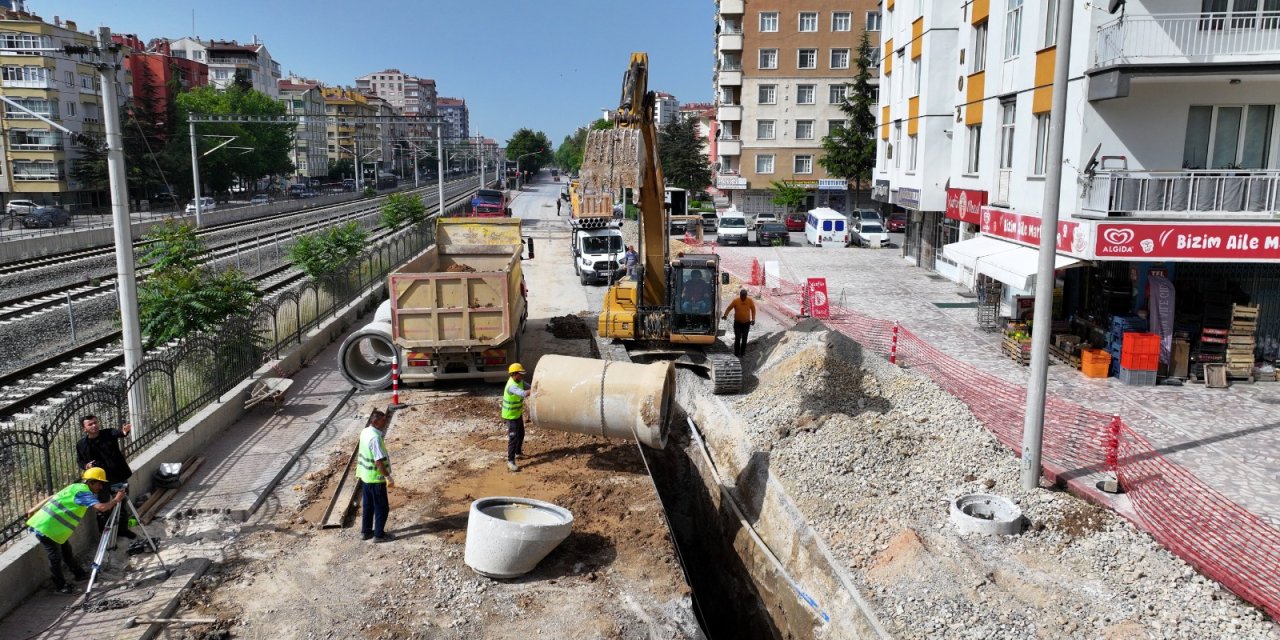 Kamyonet şarampole devrildi; 1 ölü, 3 yaralı