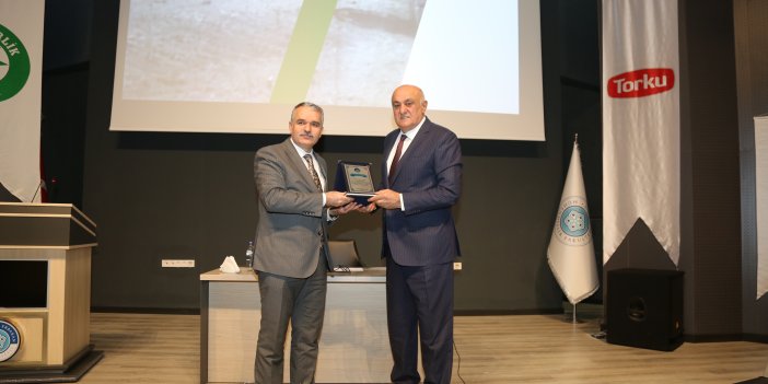 Başkan Erkoyuncu NEÜ'de öğrencileriyle buluştu