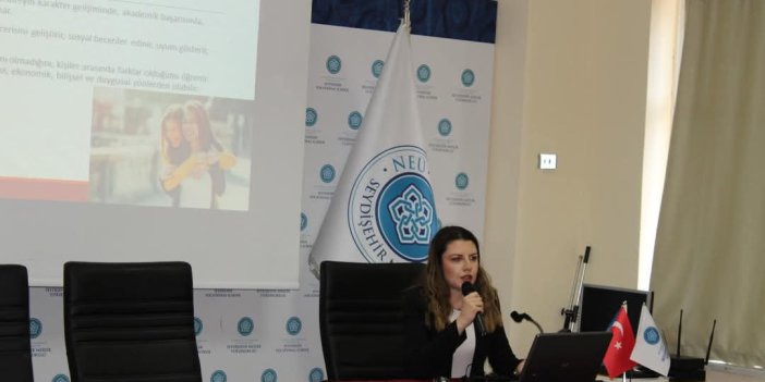 Seydişehir'de "Doğru Arkadaş Seçimi" konferansı düzenlendi