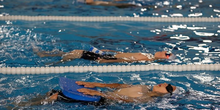 "Herkes İçin Yüzme Projesi Yüzme Yarışları" finali Konya'da başladı