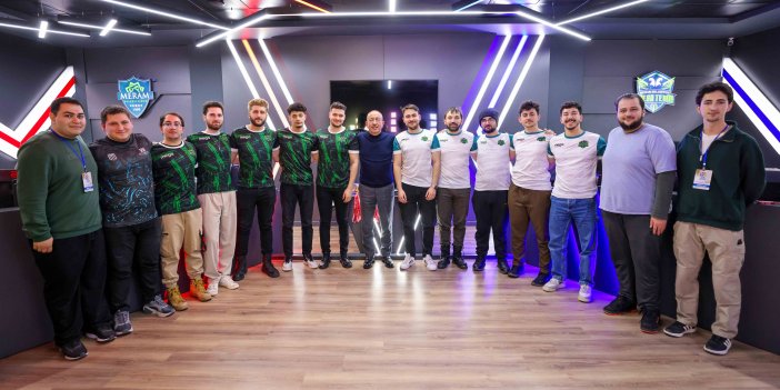 Konya'da ilk kez Meram’da gerçekleştirilen  E-SPOR TURNUVASINDA RENKLİ FİNAL!