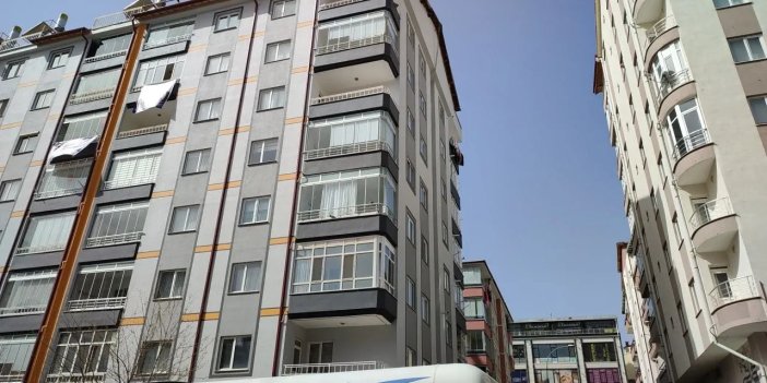 Konya'da balkondan düşen kadın öldü