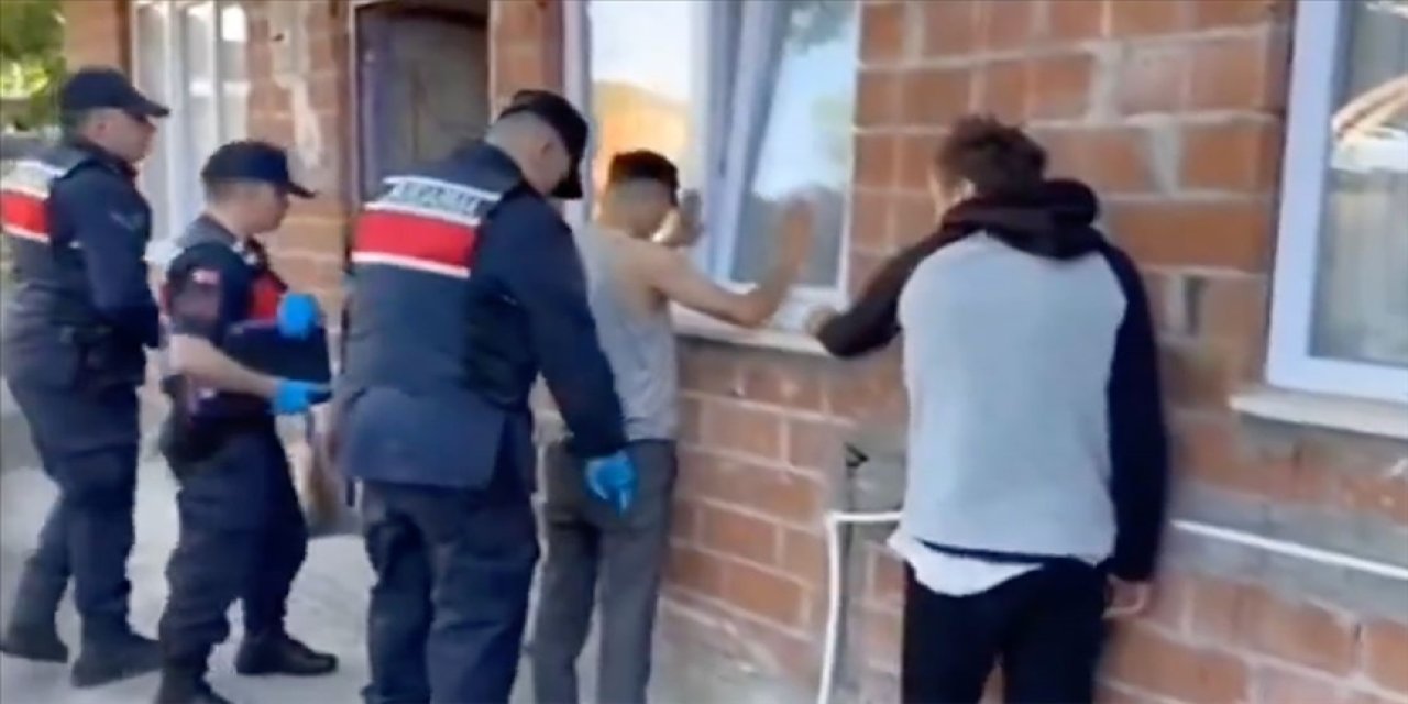 Bakan Özer: 434 derslikte yüz yüze eğitime ara verildi