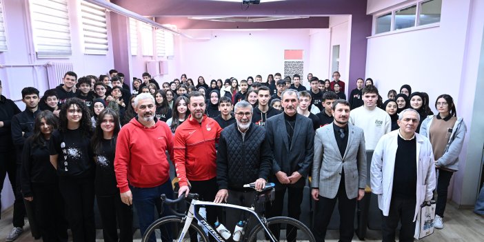 Büyükşehir, öğrencileri Konyalı bisiklet efsaneleri ile buluşturdu