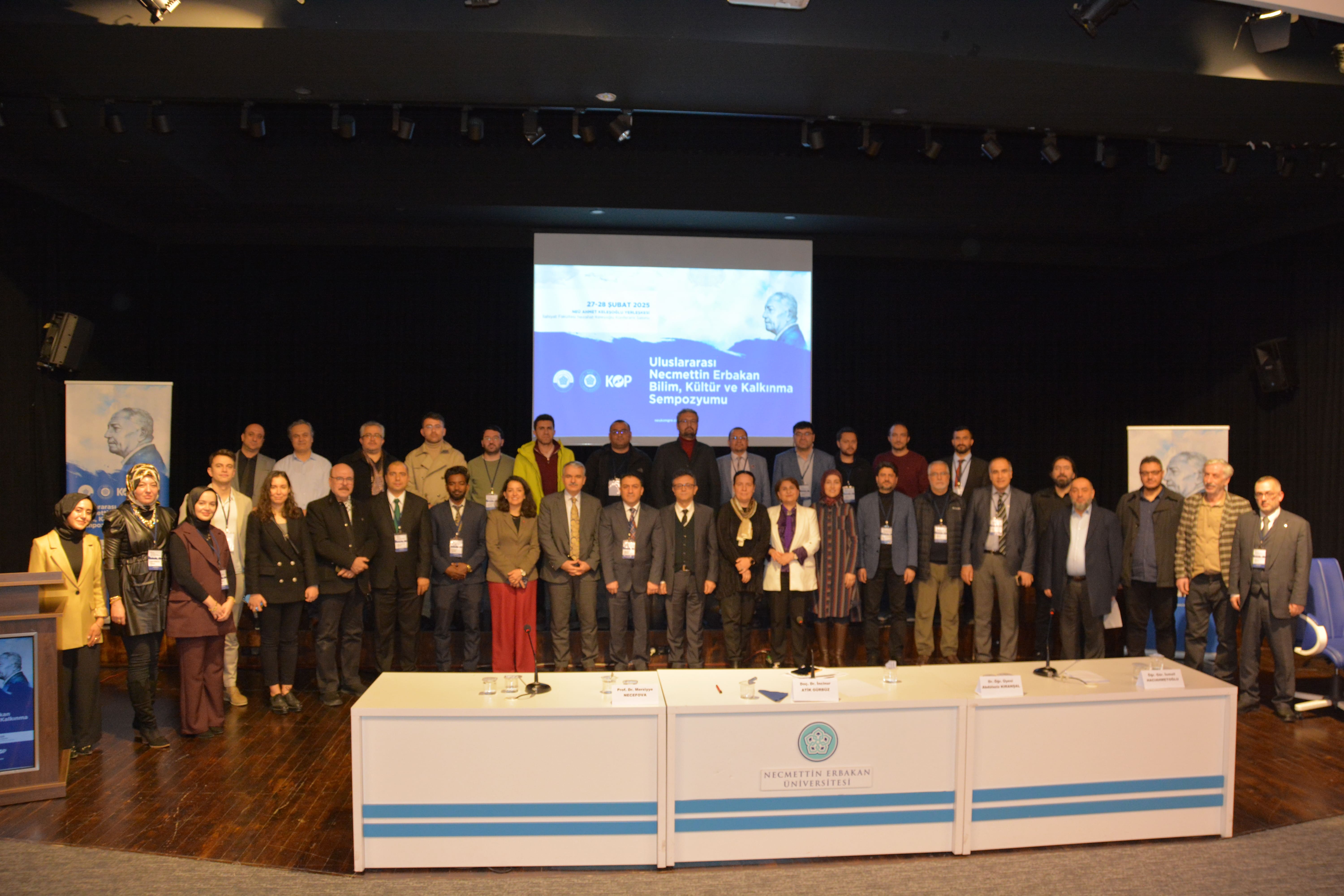 NEÜ’de sempozyum başarıyla tamamlandı