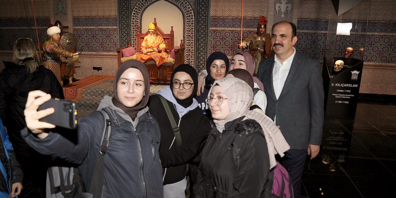 Bakan Nebati, yeni paketi cumartesi günü açıklayacak