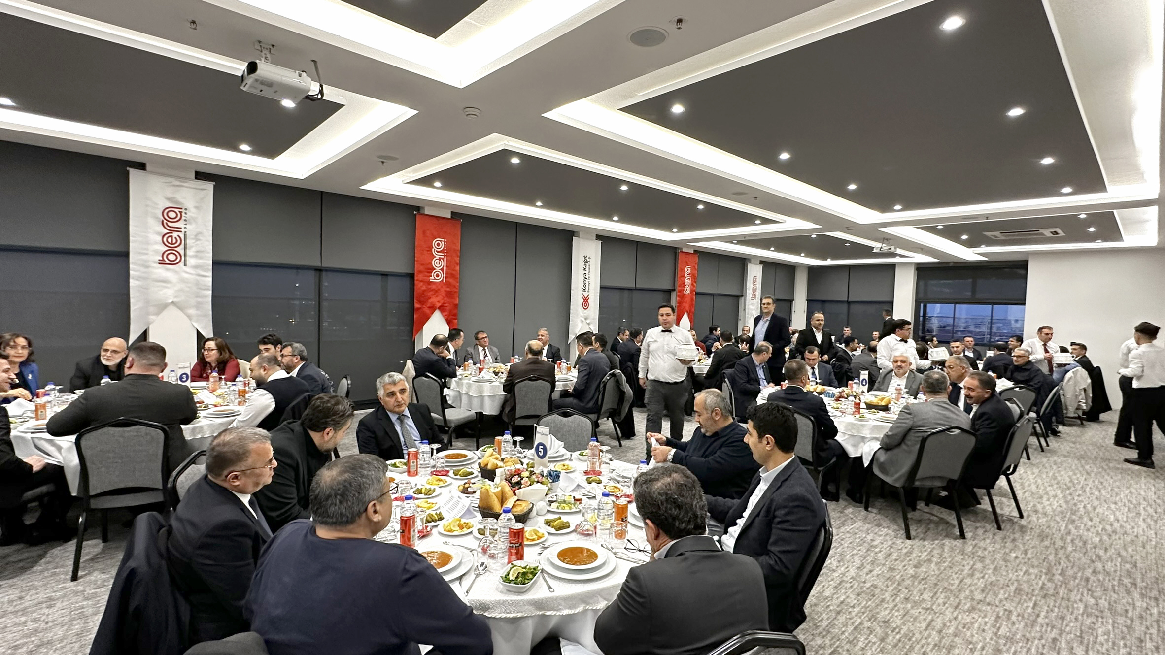 Finans dünyası Bera Holding iftarında bir araya geldi