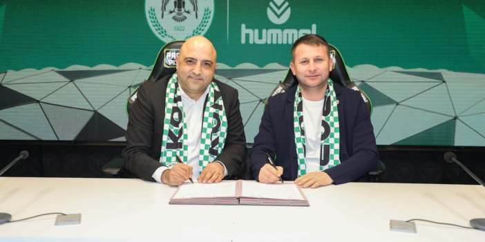 Konyaspor, Hummel ile sponsorluk anlaşması imzaladı