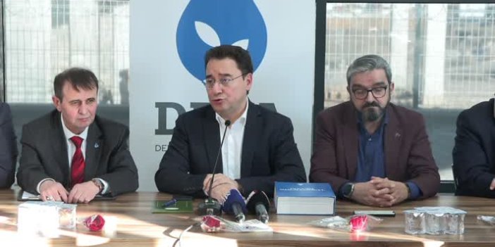 DEVA Partisi Genel Başkanı Babacan, Konya'da gazetecilerle buluştu