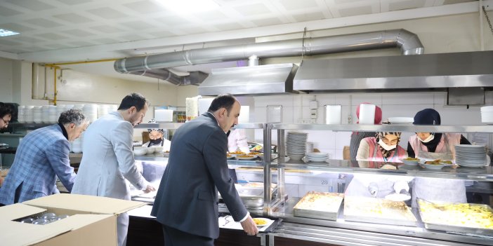 Başkan Altay iftarı gençlerle yaptı