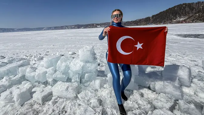 Şahika Ercümen iklim krizi için dalış yaptı