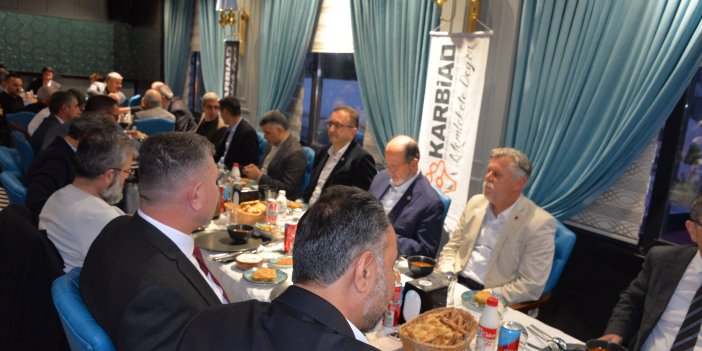 KARBİAD ailesi iftarda buluştu