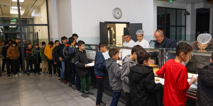 Başkan Kavuş, Hafızlık Öğrencileriyle Sahur Yaptı