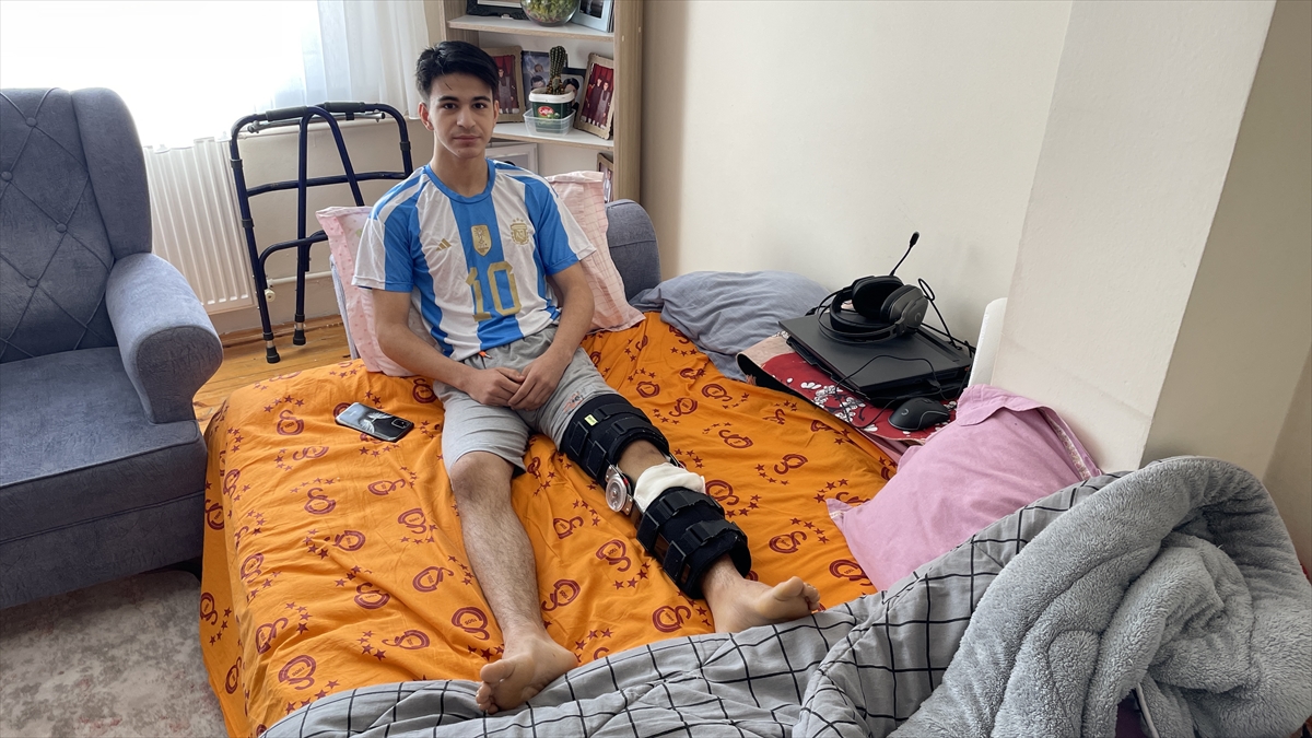 Ucuza yağ ve pirinç alabilmek için saatlerce beklediler
