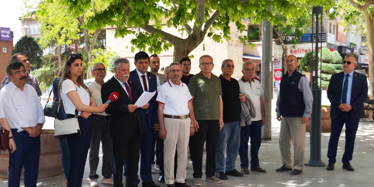 Tesla'dan uçan araba geliyor!