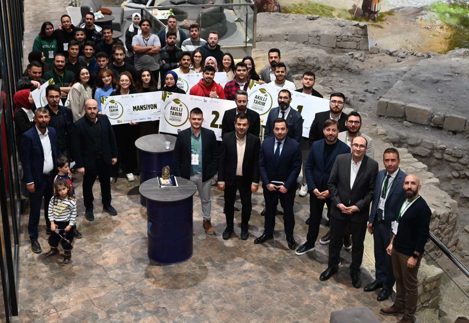 Akıllı tarım teknolojilerine yönelik projeler Hackathon’da yarıştı