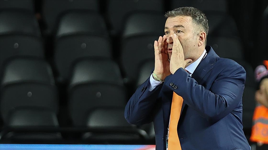 Fenerbahçe Opet'te başantrenörlük görevine kim getirildi?