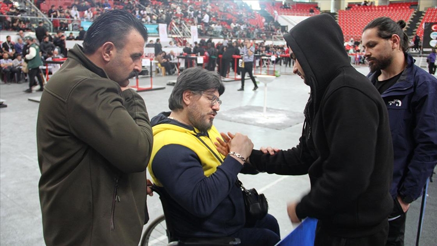 "Avatar" lakaplı Gökhan, bilek güreşinde 41. kez kürsünün zirvesine çıktı