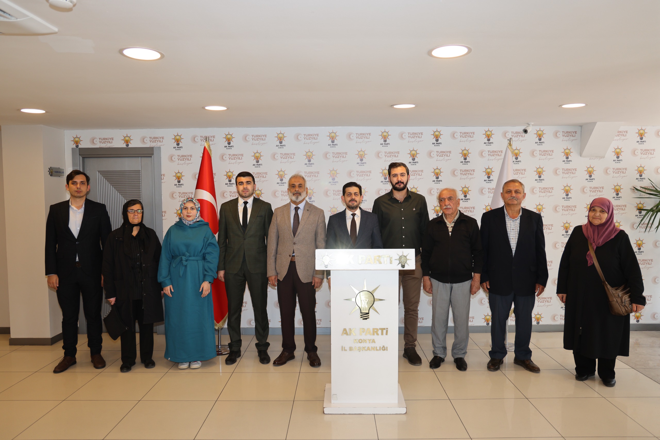 "Demokrasimize  düşman olan şer odaklarını hiçbir zaman unutmayacağız"