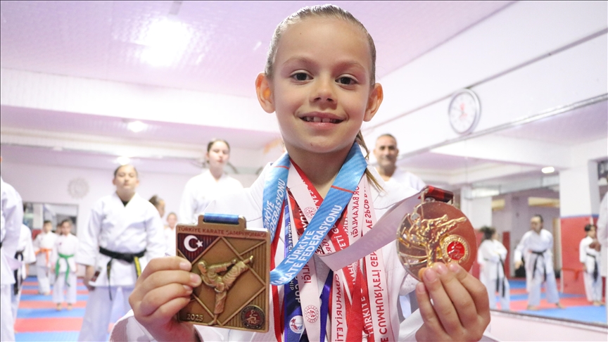 Milli karateci Ayza Akgün'ün hedefi şampiyonluk