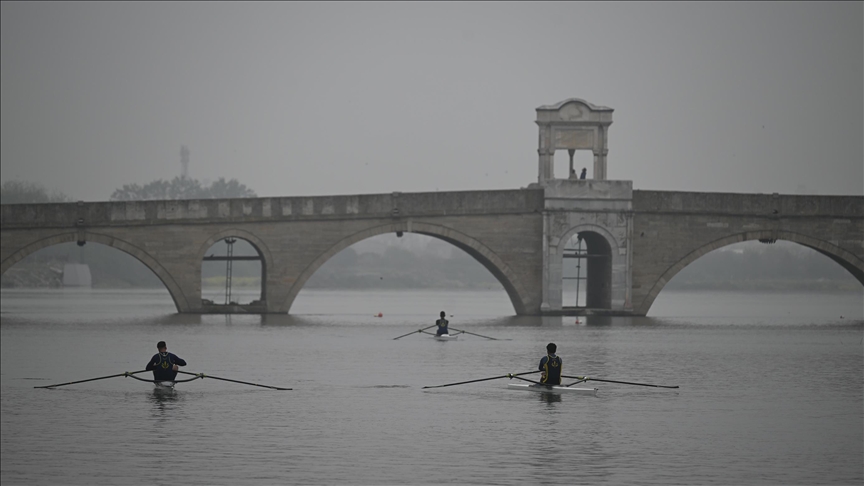 Uluslararası Meriç Kürek Yarışları başladı