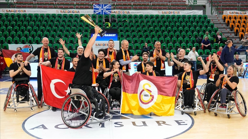 Galatasaray Fuzul Tekerlekli Sandalye Erkek Basketbol Takımı, şampiyon oldu