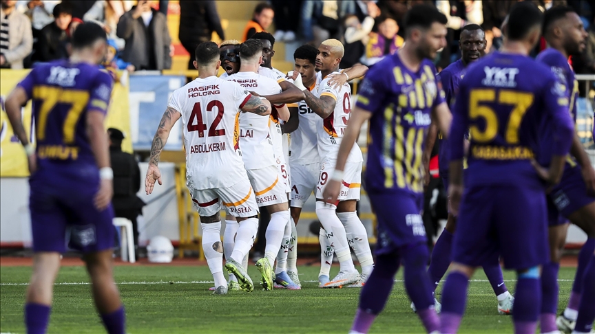 Galatasaray, Eyüpspor'u 5 golle yendi