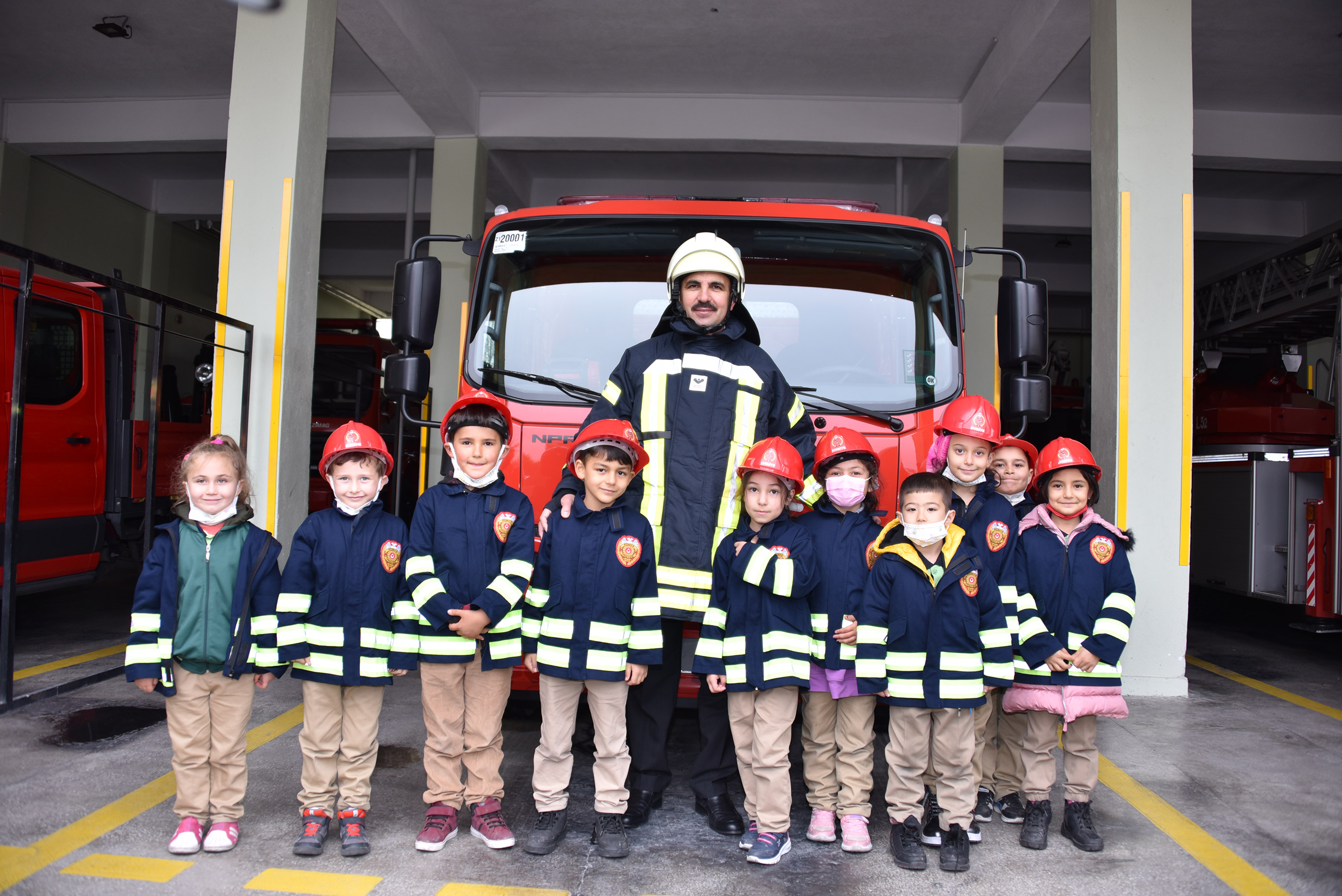 Başkan Altay yangın güvenliği eğitimlerine katılan 28 bin minik kahramana teşekkür etti