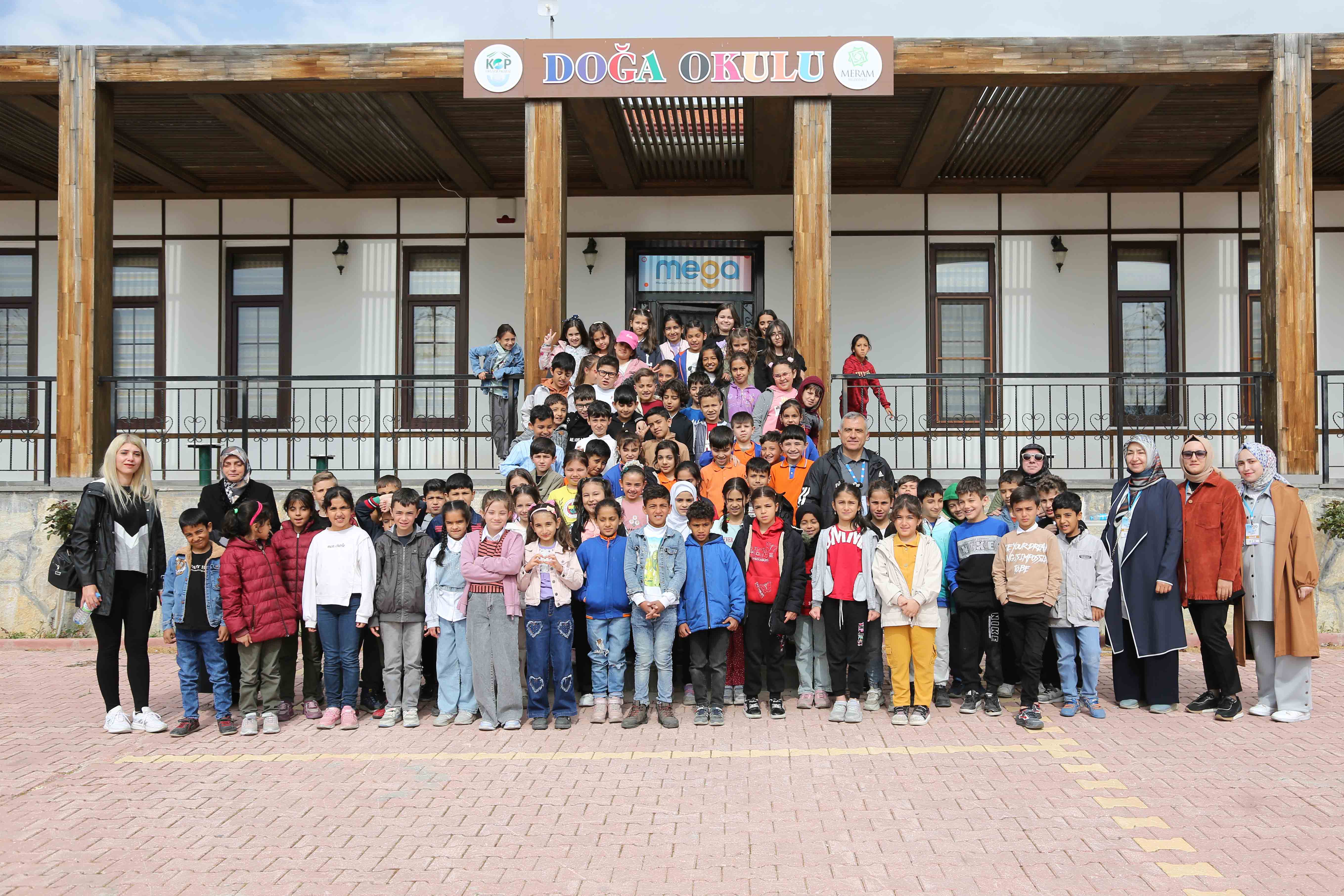 Çocuklar MEGA sayesinde doğayla tanışıyor; Minik yüreklerin büyük keşifleri sürüyor