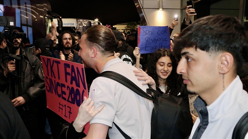 Trabzonspor 19 Yaş Altı Futbol Takımı, coşkuyla karşılandı