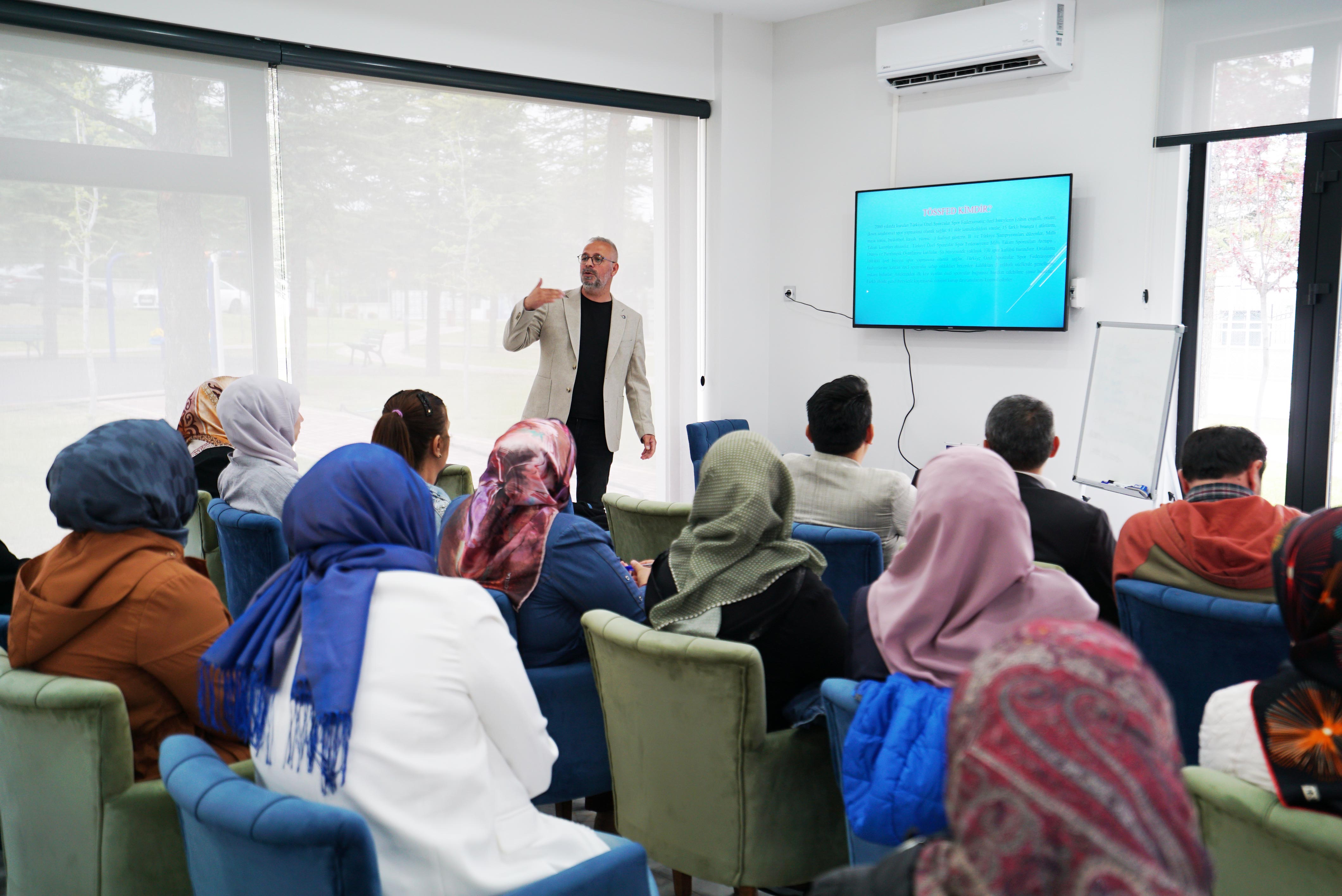 DOSD Meram'da özel bireyler için sporun gücü konuşuldu