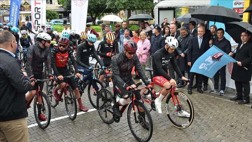 60. Cumhurbaşkanlığı Türkiye Bisiklet Turu'nun 5. etabı hava şartları nedeniyle iptal edildi