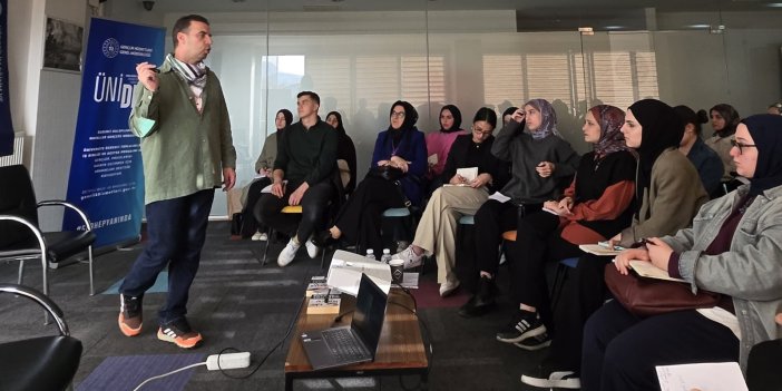 Nörobilim topluluğu, ÜNİDES NÖROKALEM Yazarlık Atölyesi başladı
