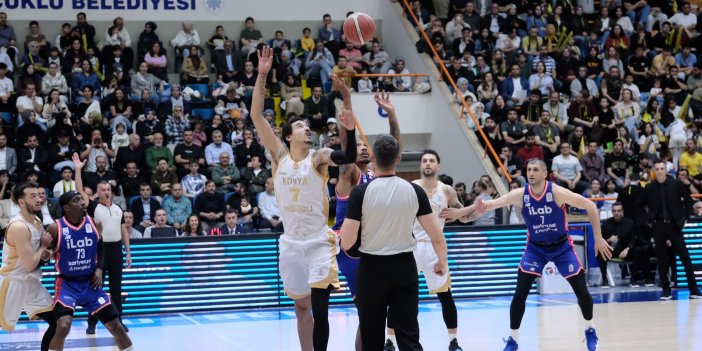 Konya Büyükşehir Belediyespor yarı finalde