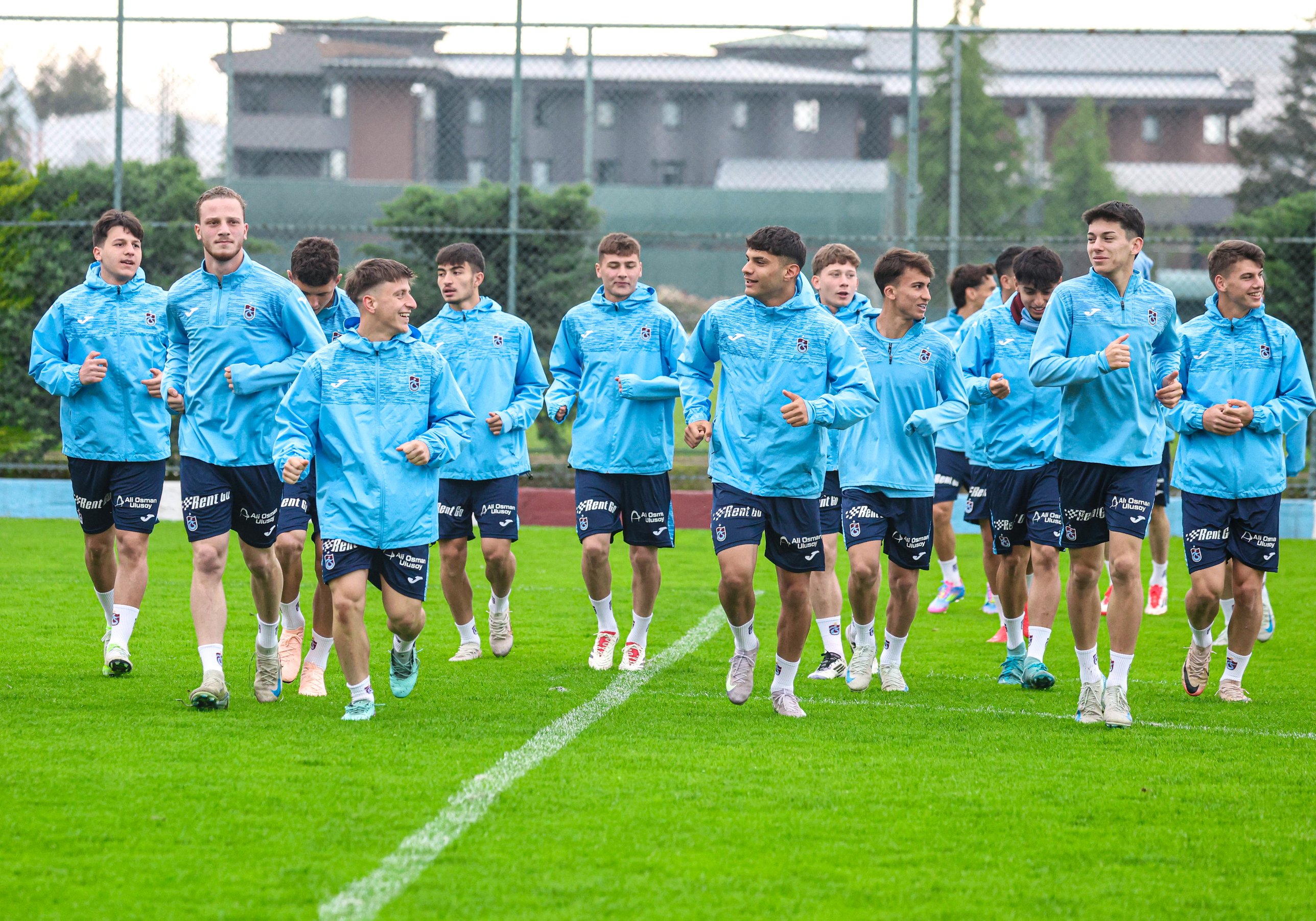 Trabzonspor U19 Takımı Geosis Boluspor maçı hazırlıklarını tamamlandı