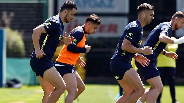Fenerbahçe, Başakşehir FK maçının hazırlıklarına başladı
