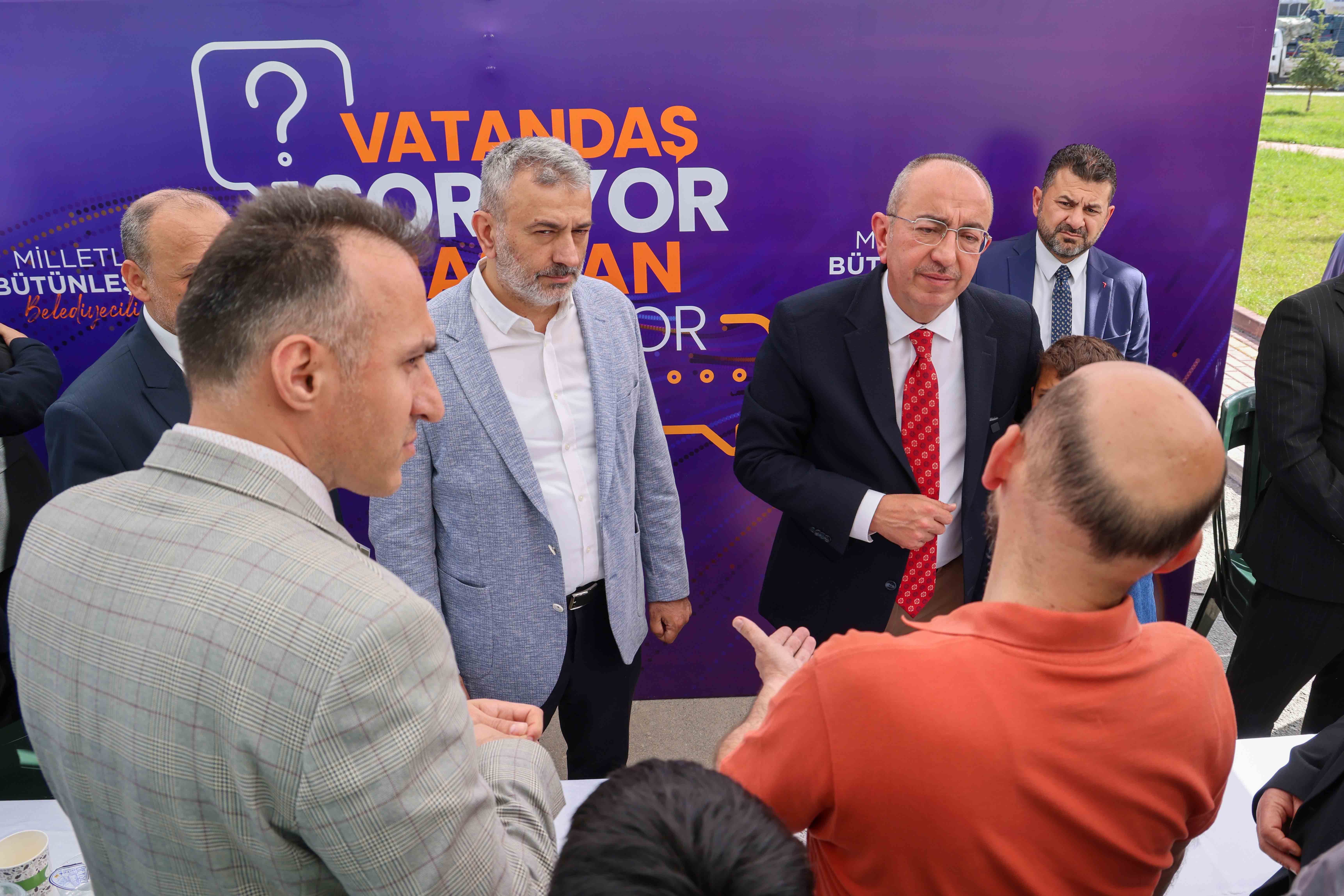 Başkan Kavuş vatandaşı dinledi