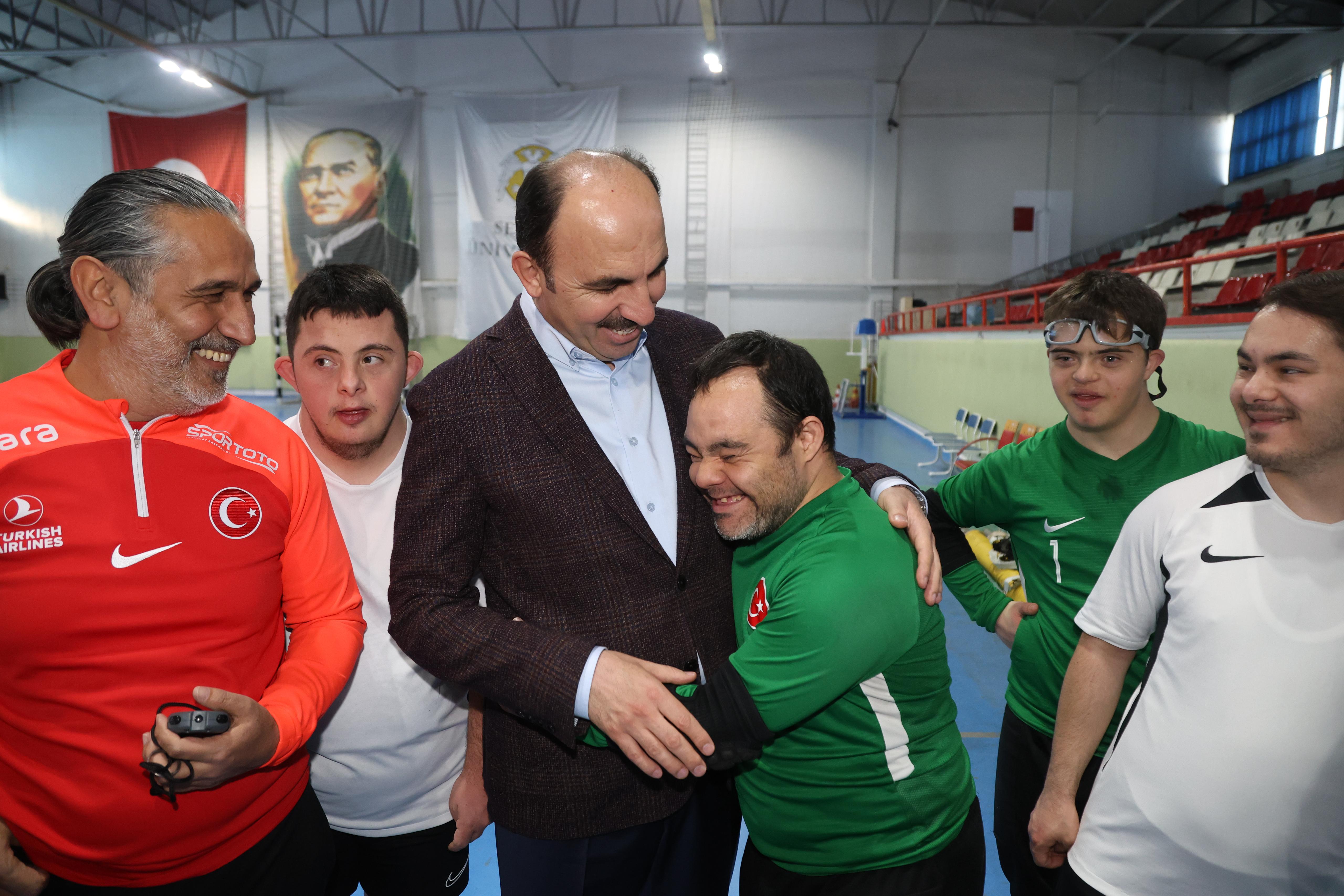 Başkan Altay: “Engelleri birlikte aşıyoruz”