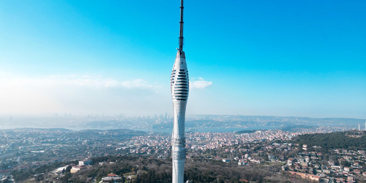 Avrupa’nın en yüksek kulesine ziyaretçi akını