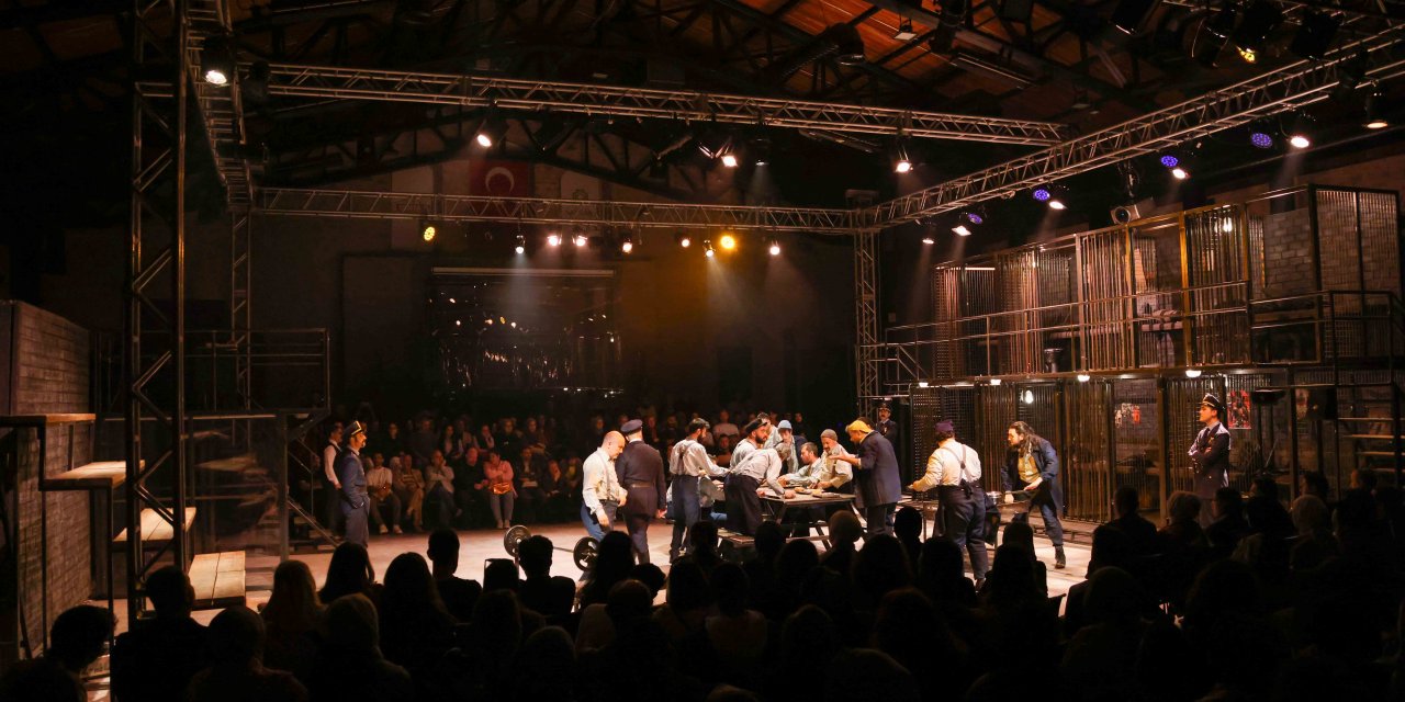 'Tantavi,  Tiyatro Festivaline ev sahipliği yaptı'