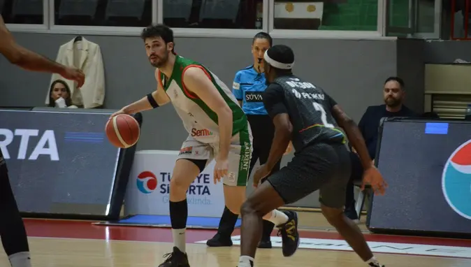 Aliağa Petkimspor deplasmanda galip