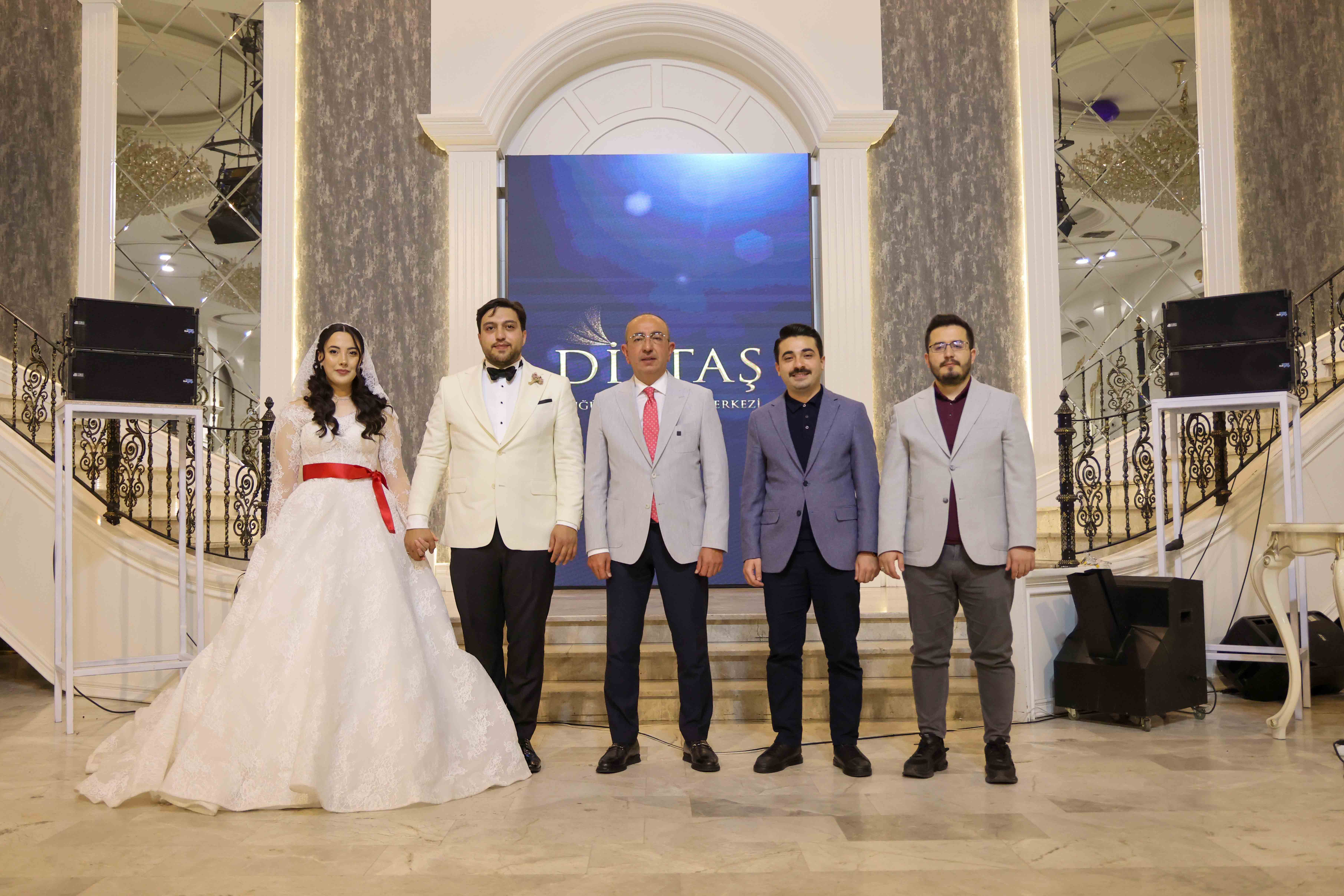 Başkan Kavuş’tan hafta sonunda yoğun düğün mesaisi