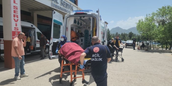 Seydişehir'de şarampole devrilen otomobildeki 2 kişi yaralandı