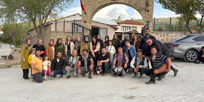 Anadolu Selçuklu Fotoğraf Derneği'nden Atlı Safari Keyfi: Üyeler ve Aileleri Unutulmaz Bir Gün Yaşadı